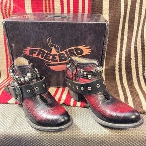 Freebird SALOON Burgundy&Black Croc-Embossed - METAL & LEATHER ACCENTS - size 10